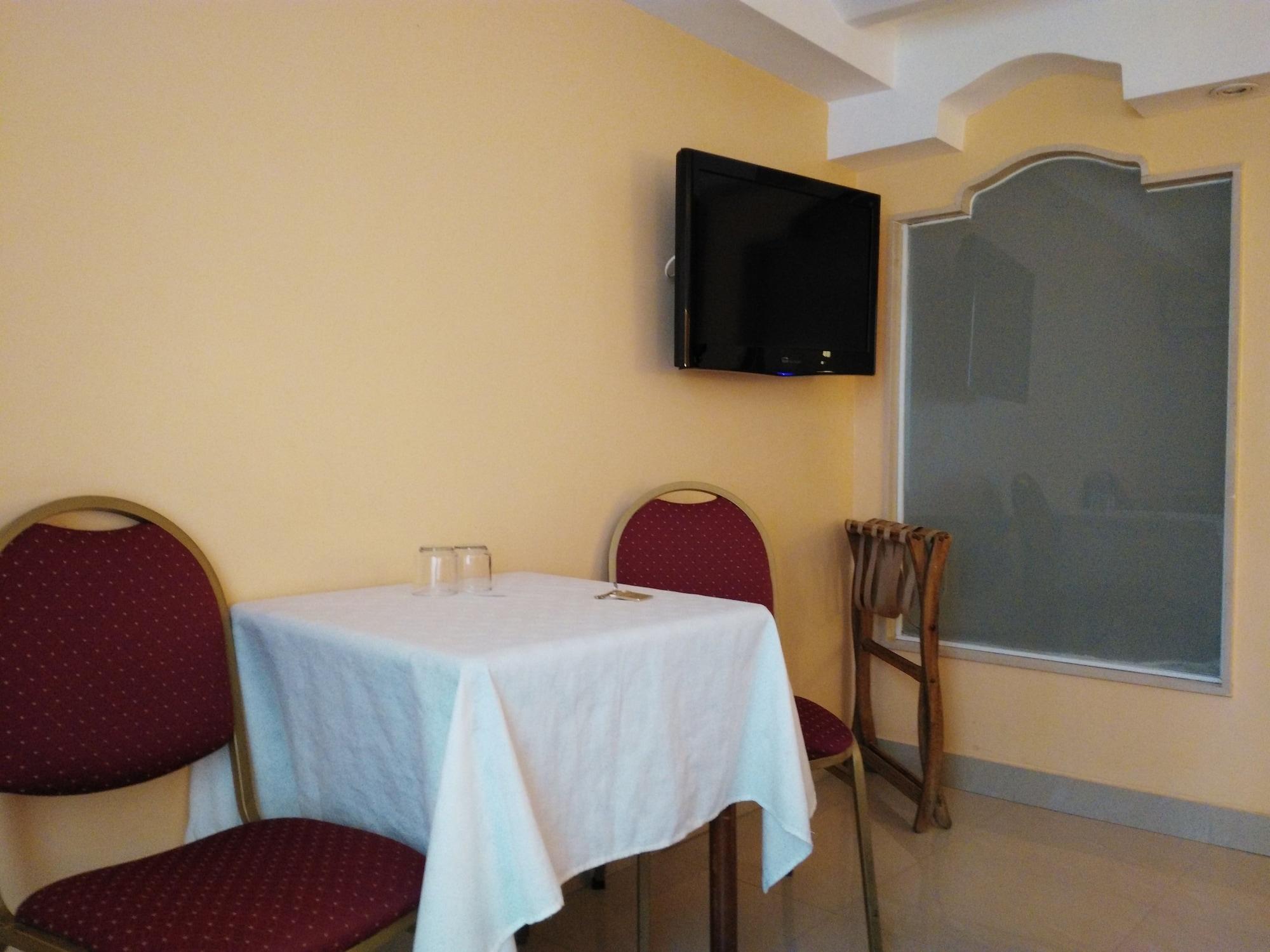 Hotel A&B Internacional Buenos Aires Ngoại thất bức ảnh